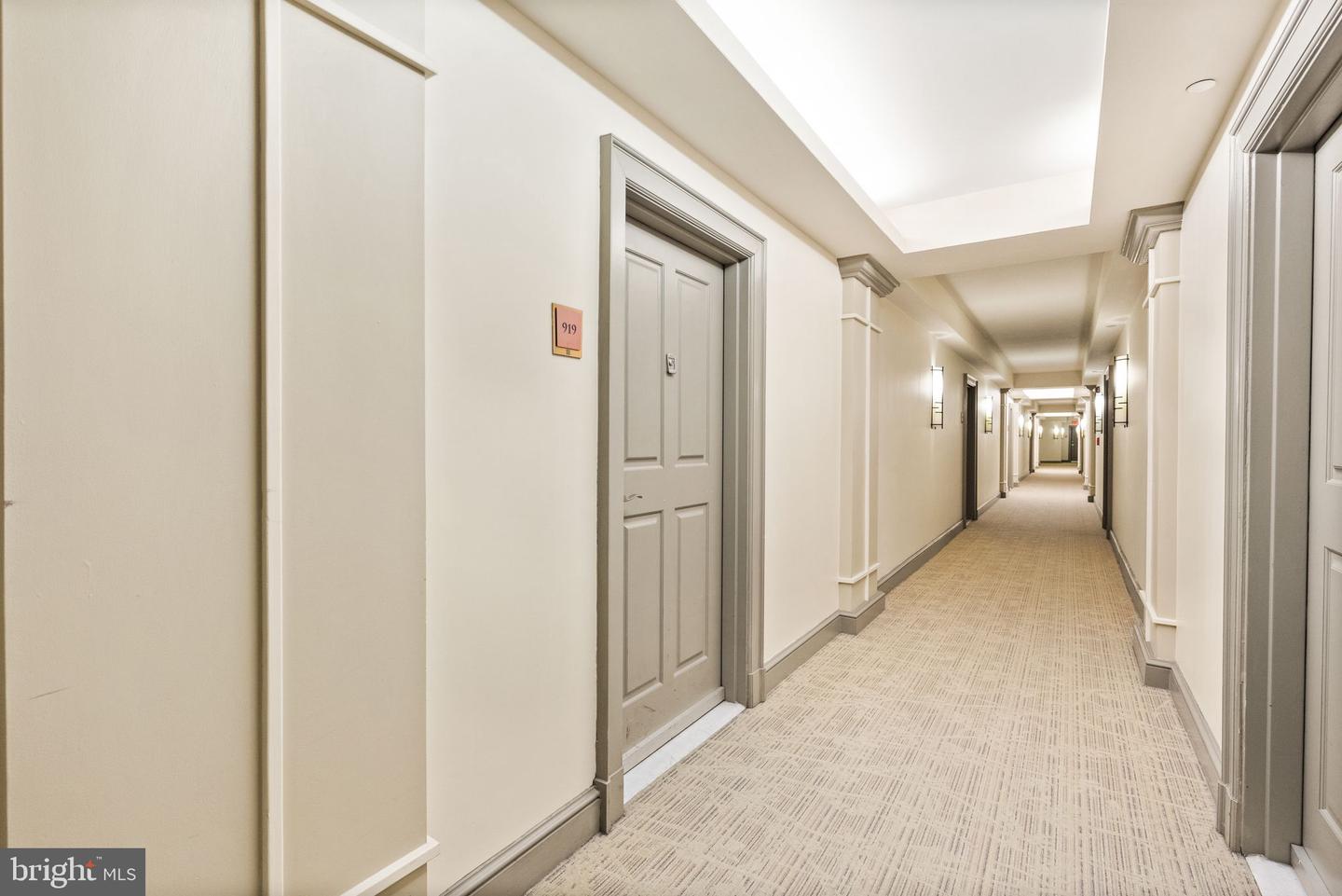 777 7TH STREET NW Unit: 919