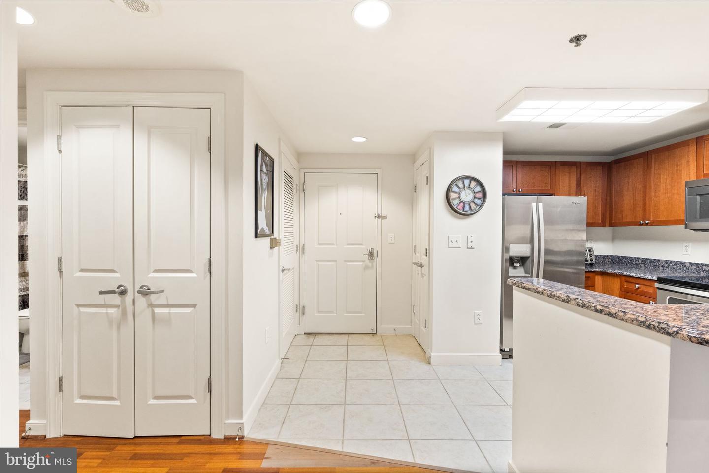 777 7TH STREET NW Unit: 919
