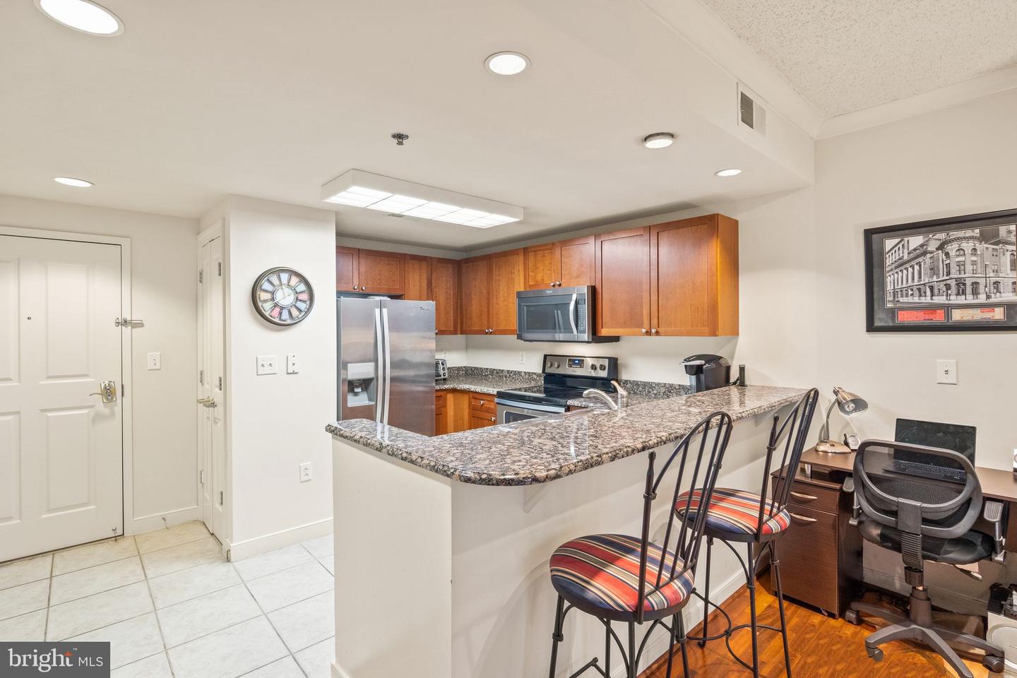 777 7TH STREET NW Unit: 919