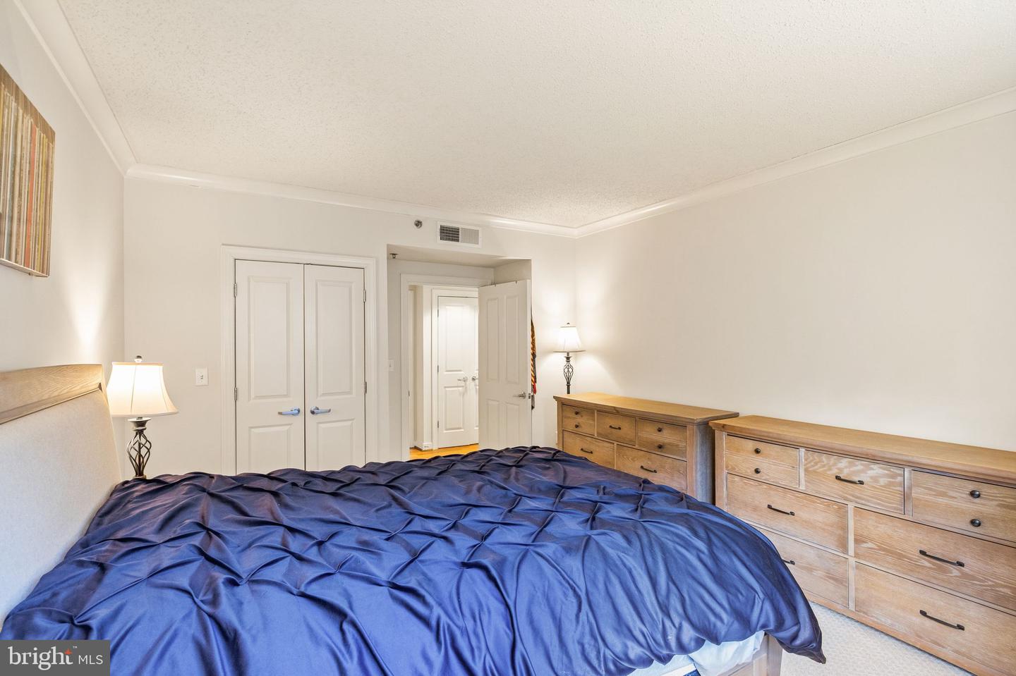 777 7TH STREET NW Unit: 919