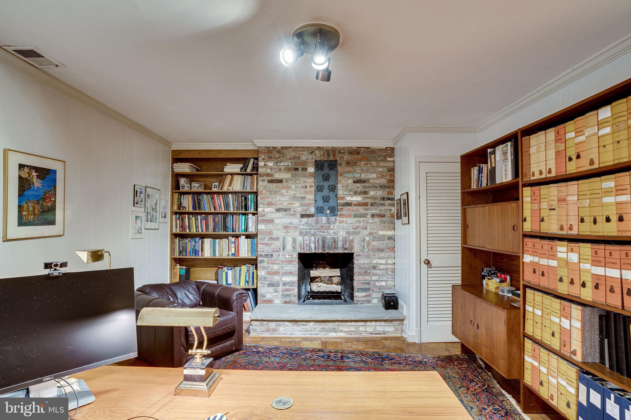 4431 MACARTHUR BOULEVARD NW