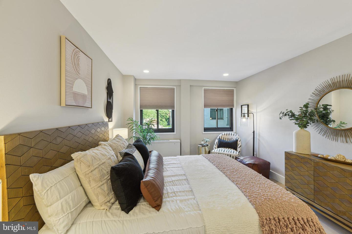 1601 18TH STREET NW Unit: 403