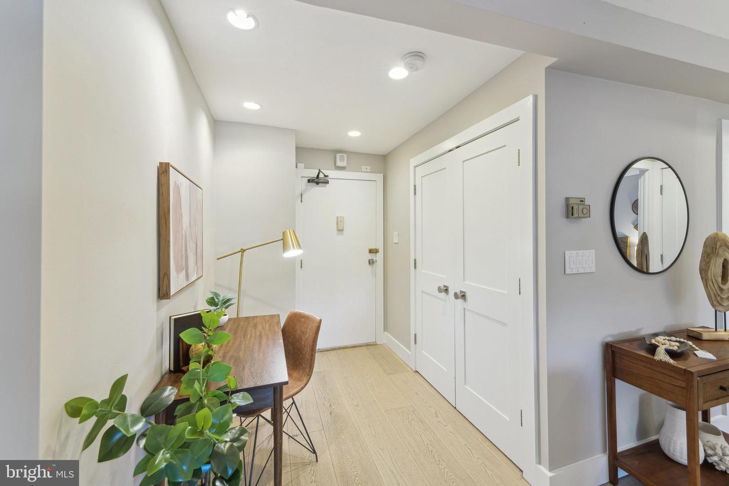 1601 18TH STREET NW Unit: 403