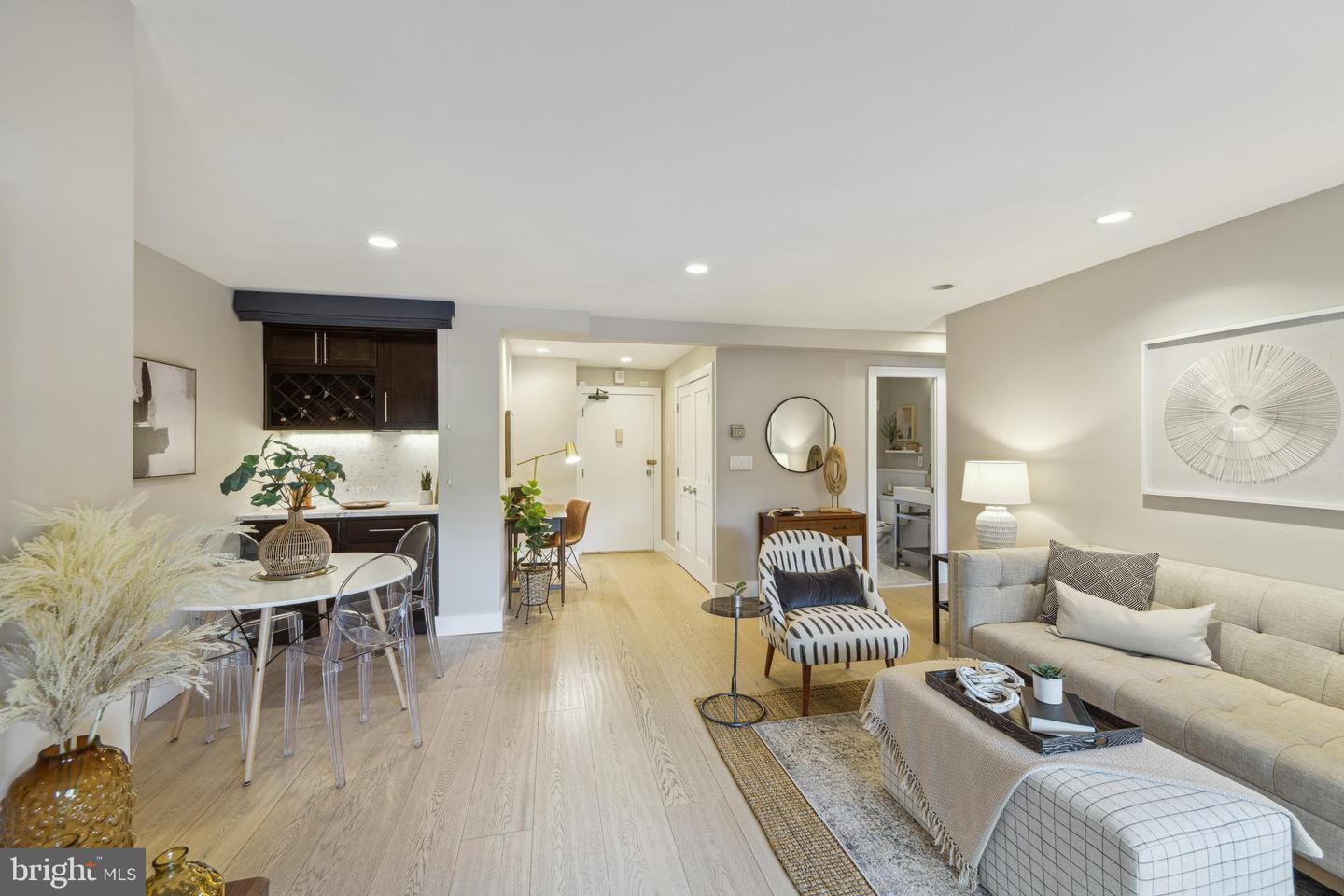 1601 18TH STREET NW Unit: 403