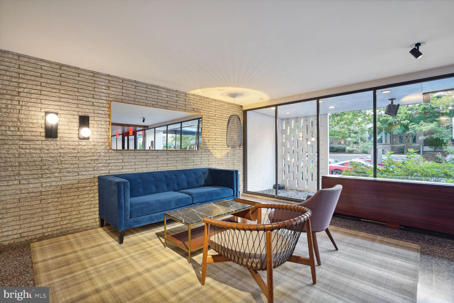 1440 N NW Unit: 916