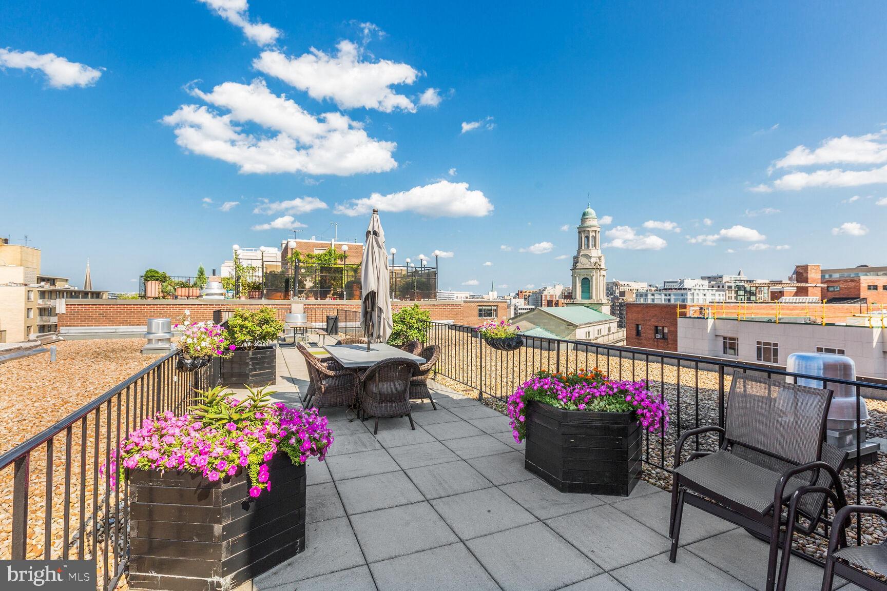 1440 N NW Unit: 916