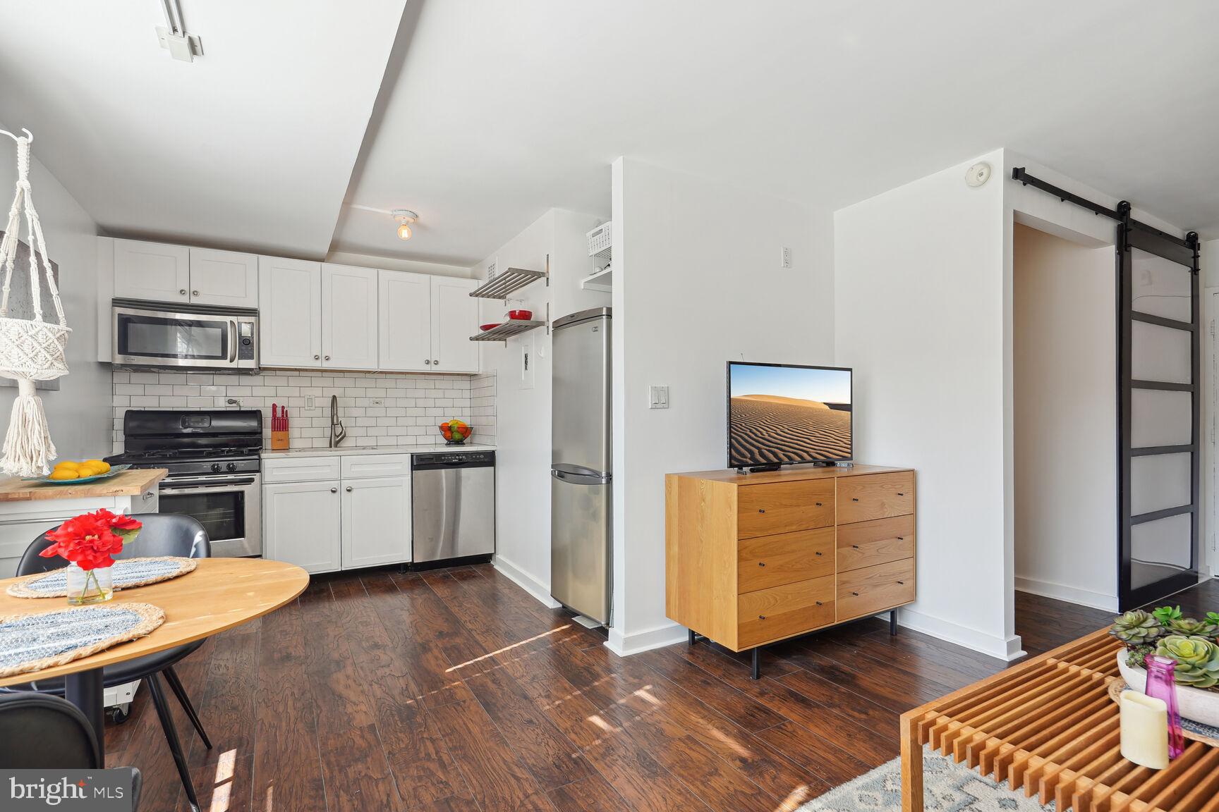 1440 N NW Unit: 916