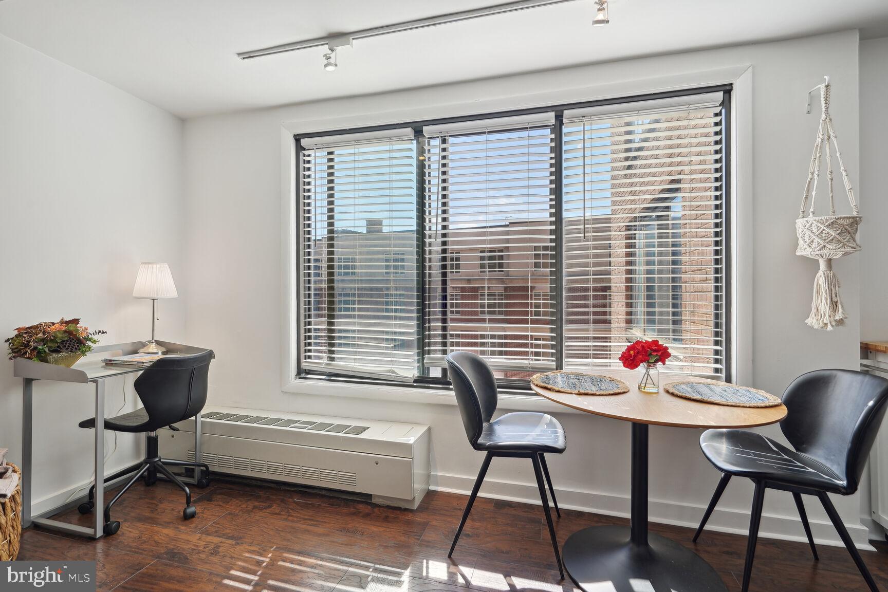 1440 N NW Unit: 916