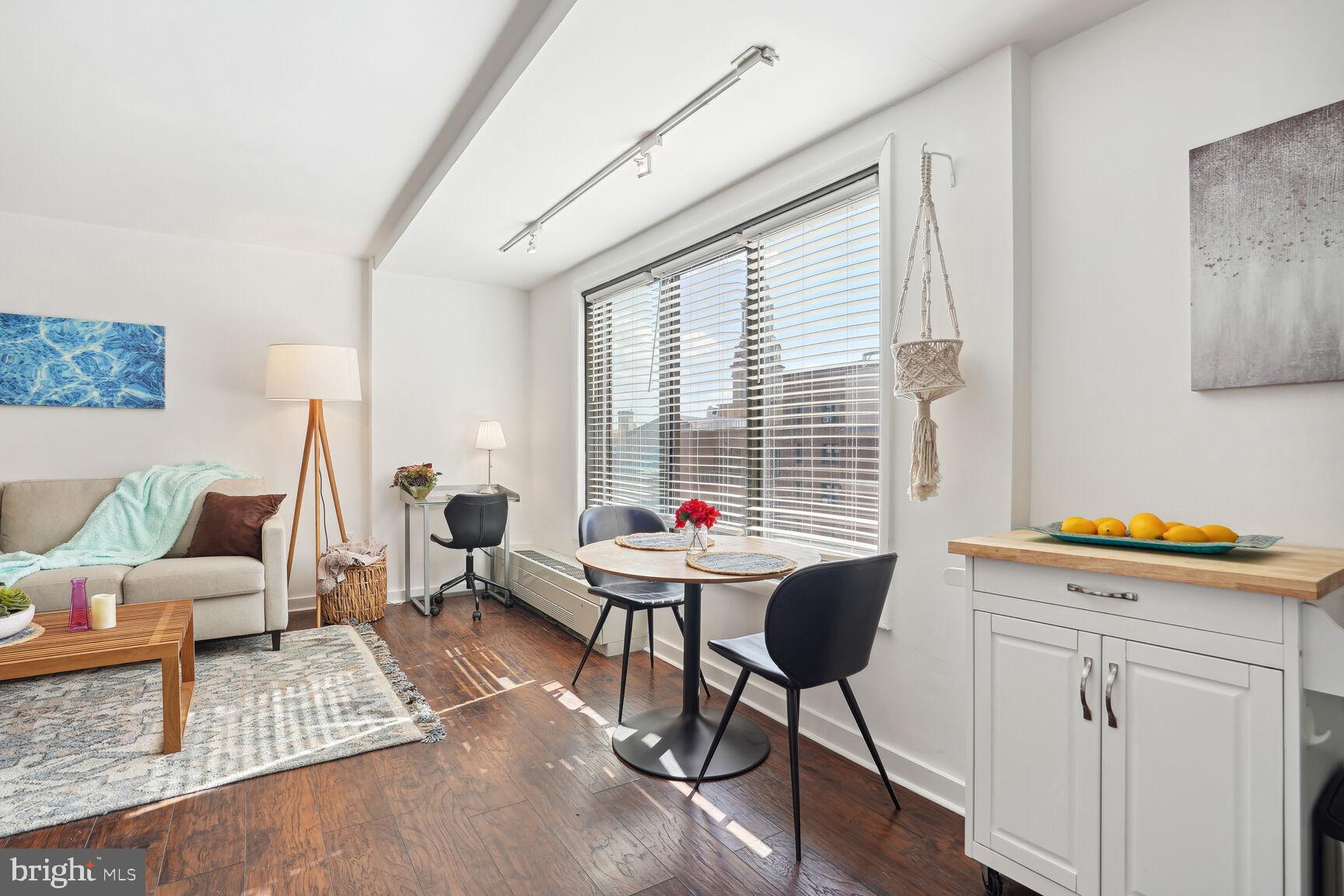 1440 N NW Unit: 916