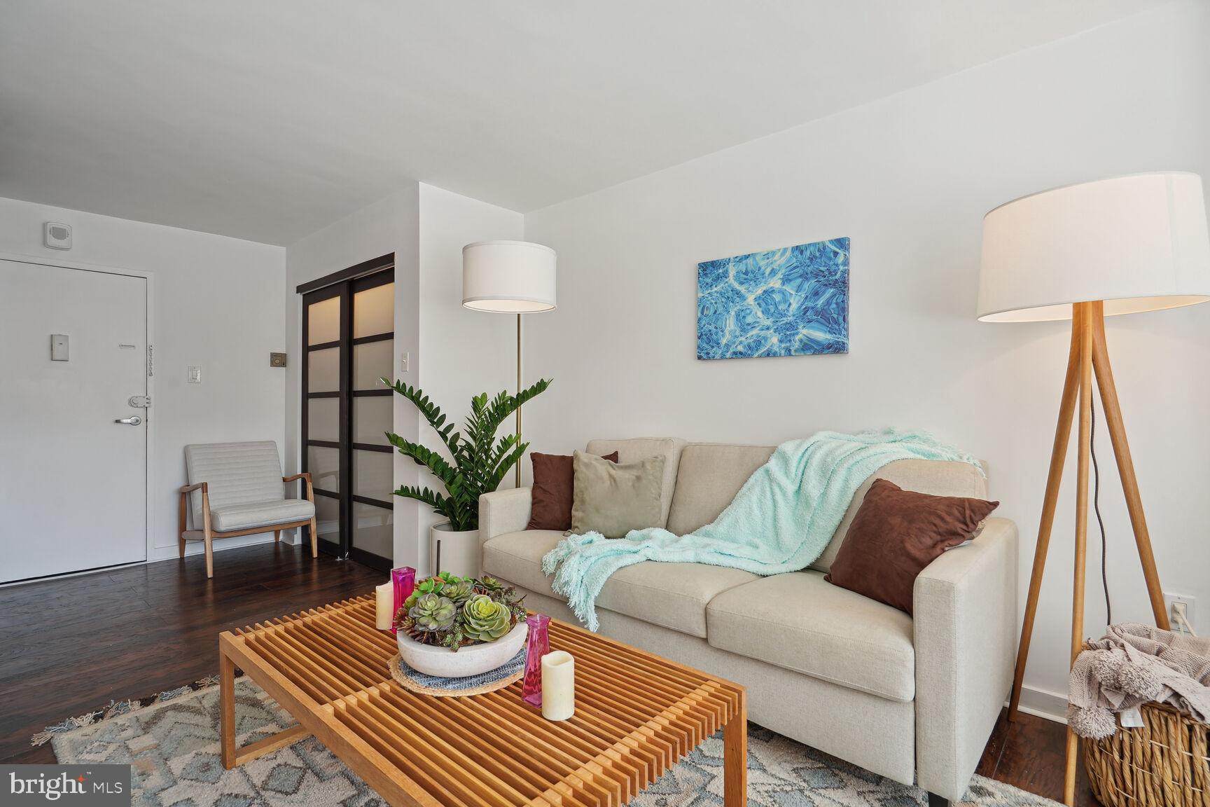 1440 N NW Unit: 916
