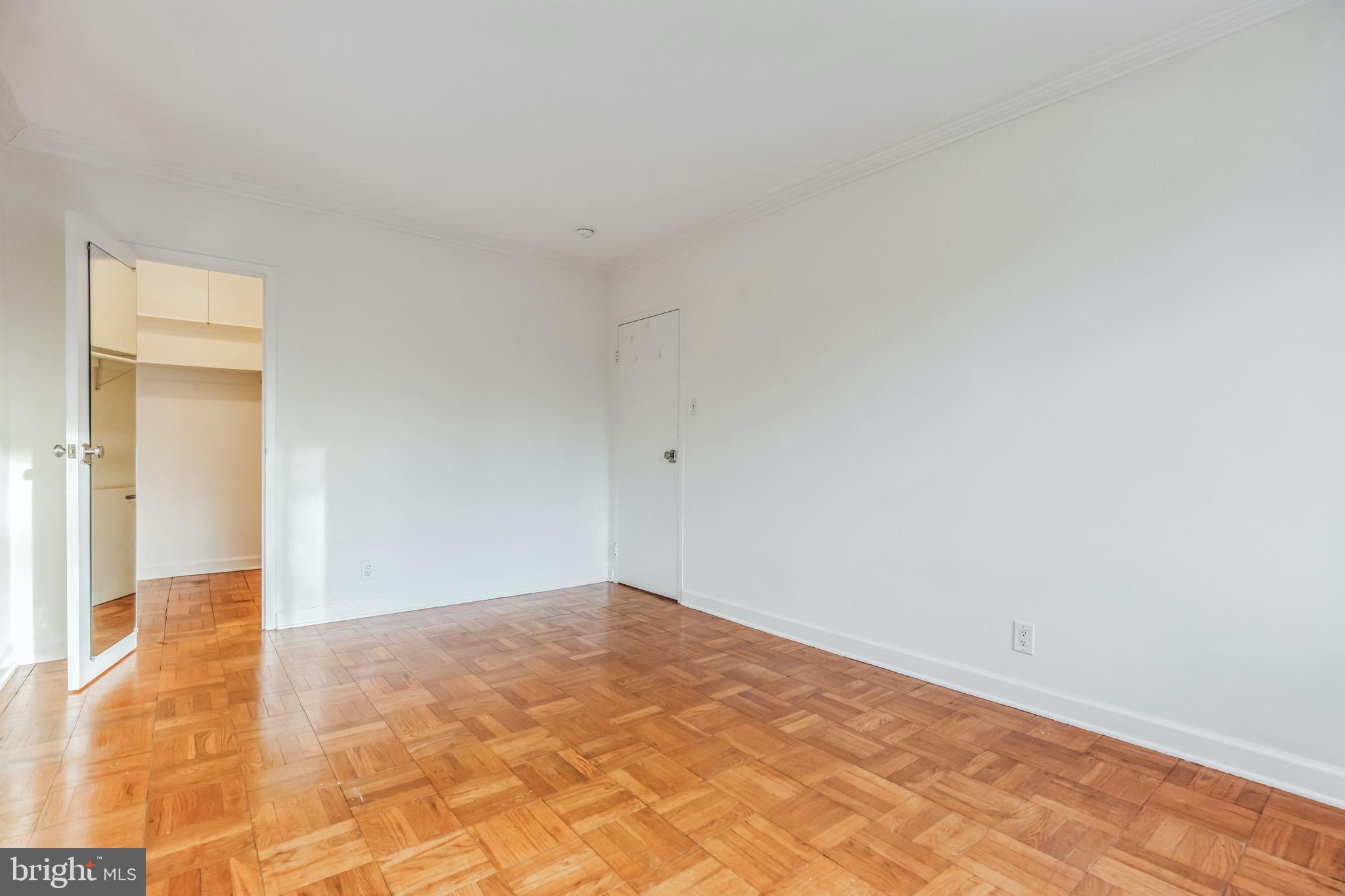 4200 Cathedral AVENUE NW Unit: 516