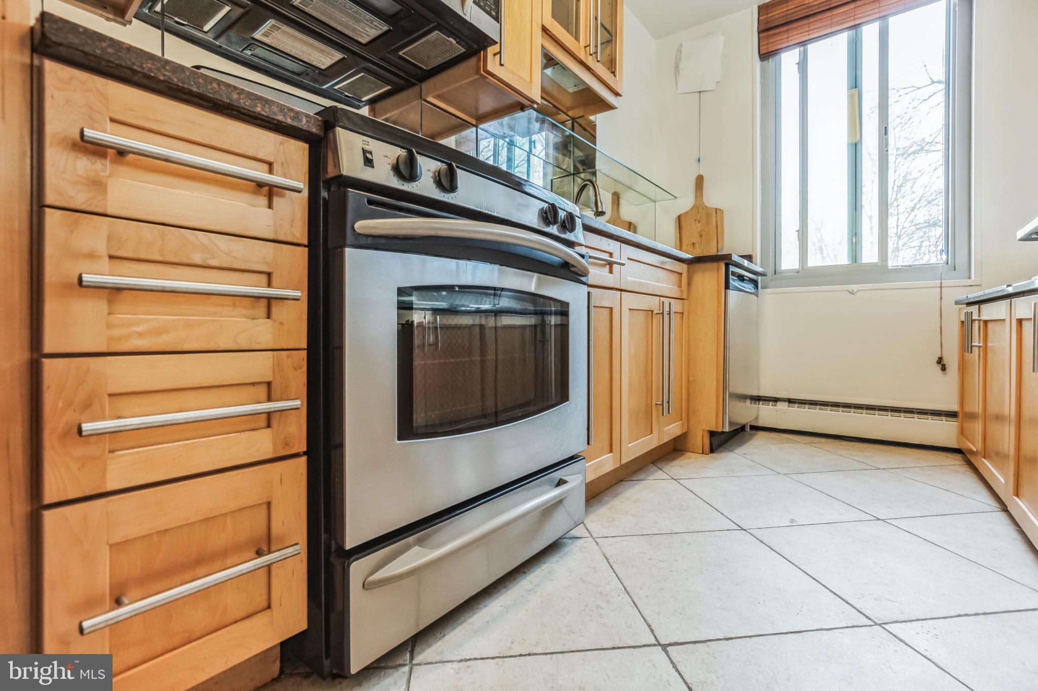 4200 Cathedral AVENUE NW Unit: 516