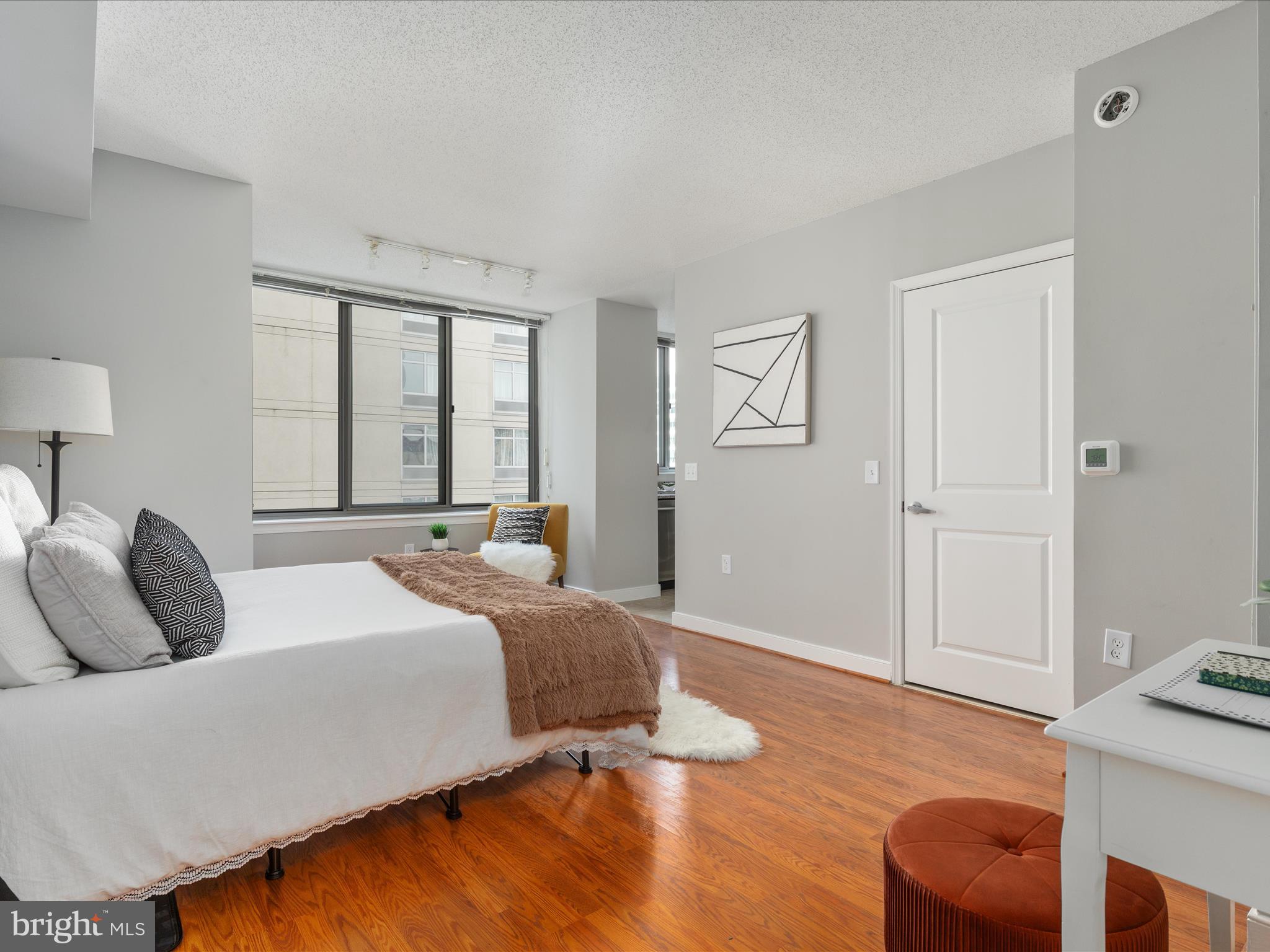555 Massachusetts AVENUE NW Unit: 814
