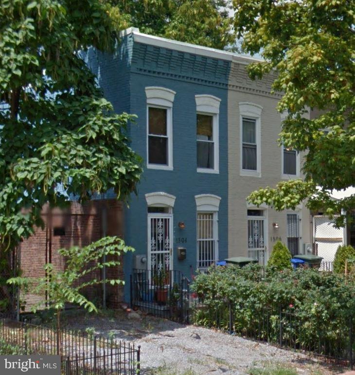 1504 3rd Street NW