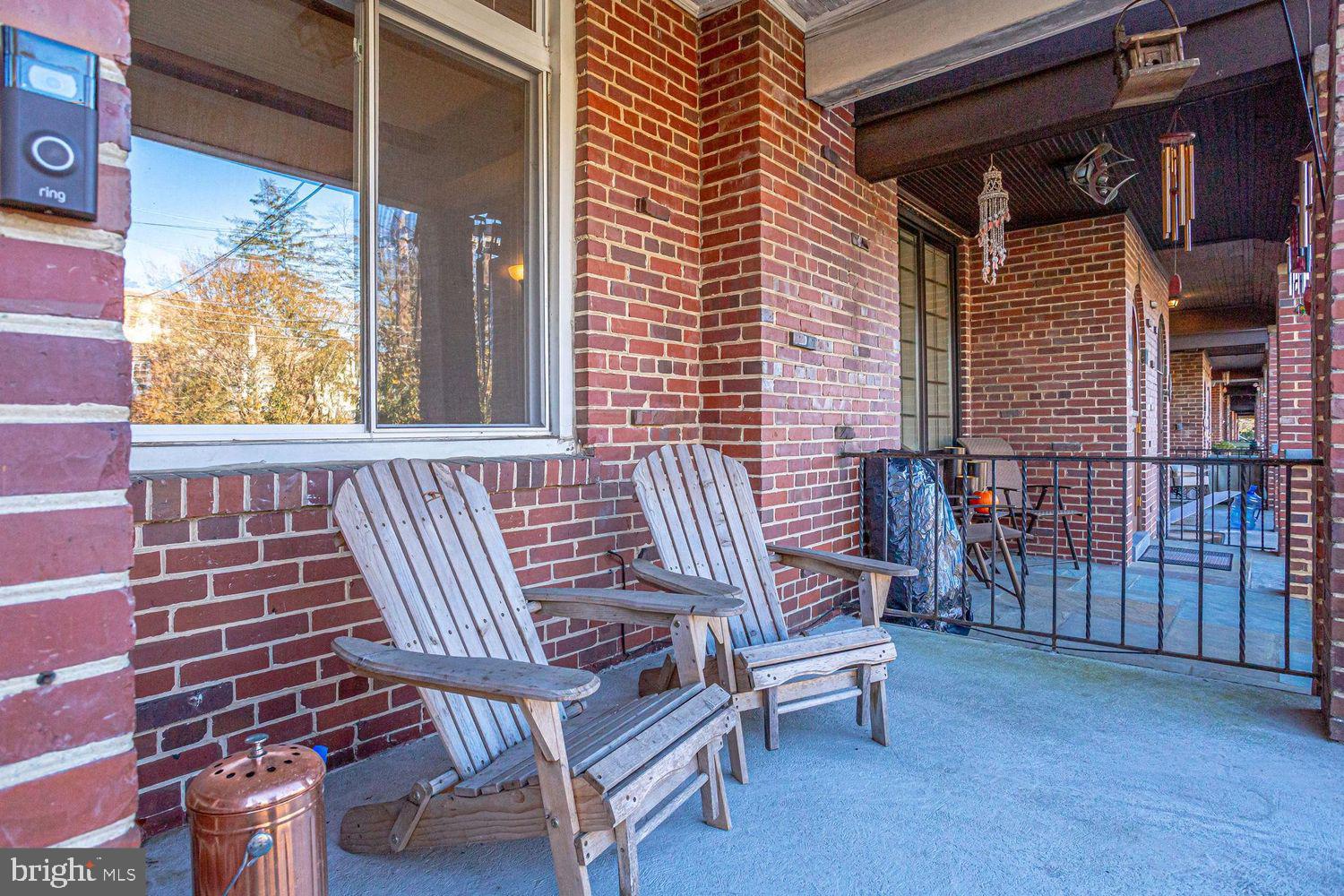 216 Emerson St NW