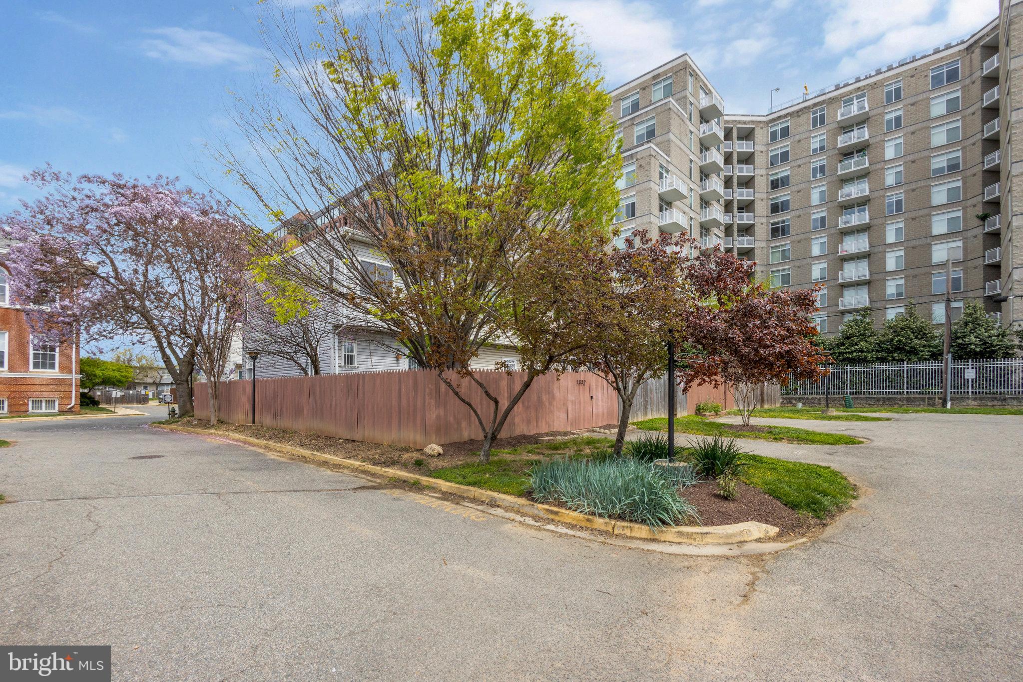 1332 Half St SW #1332