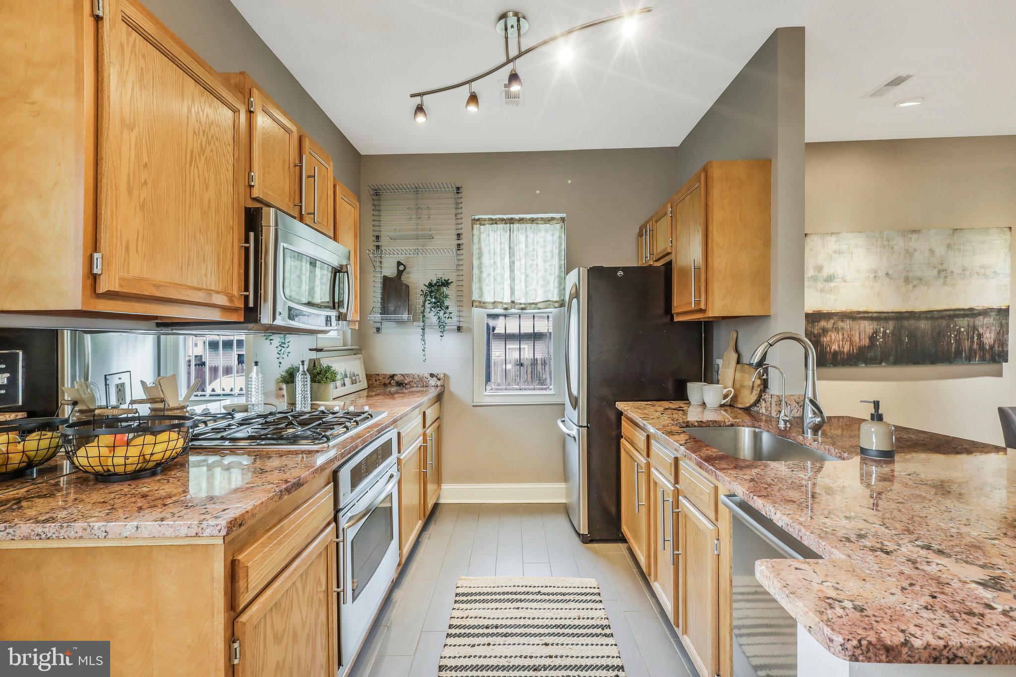1332 Half St SW #1332