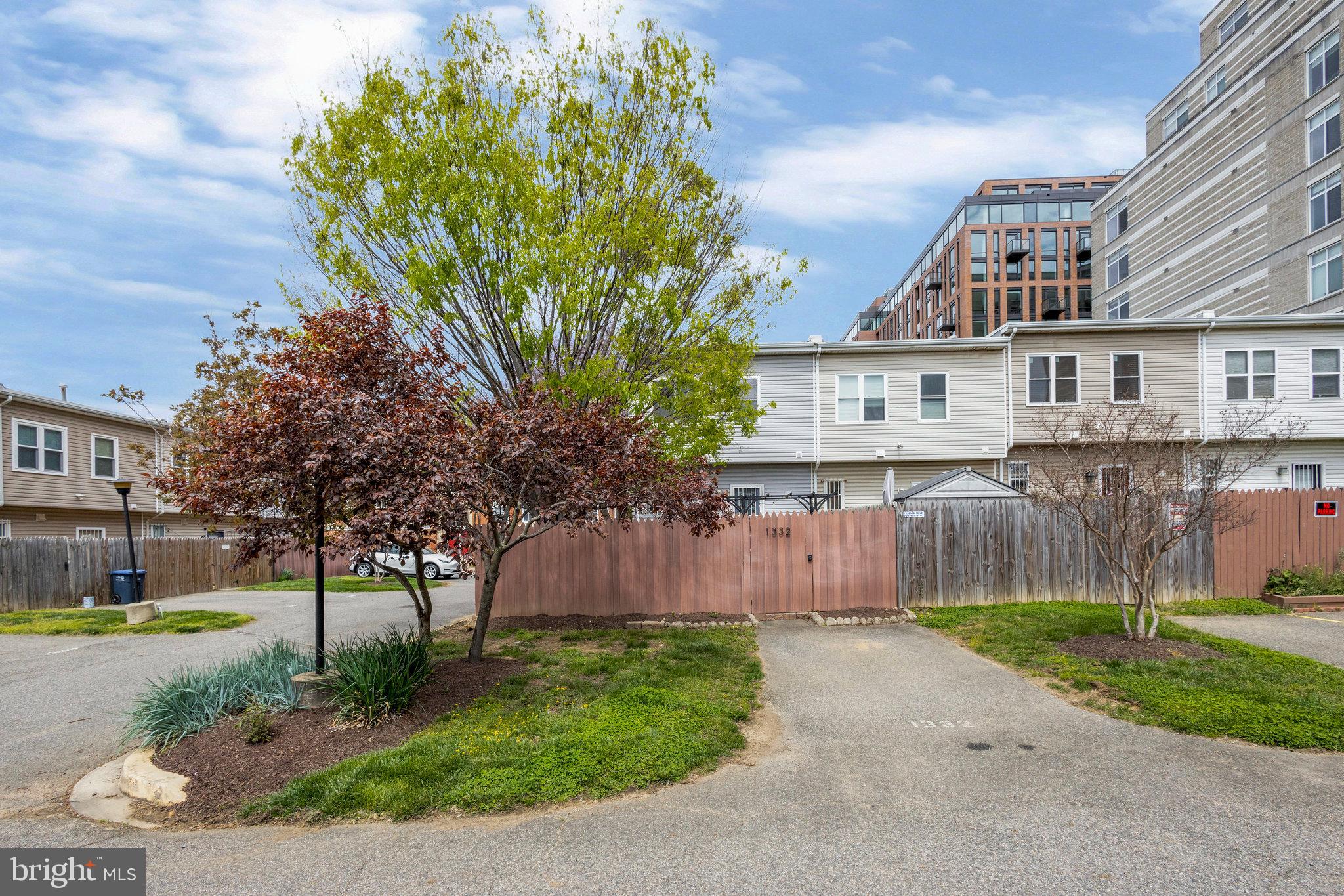 1332 Half St SW #1332
