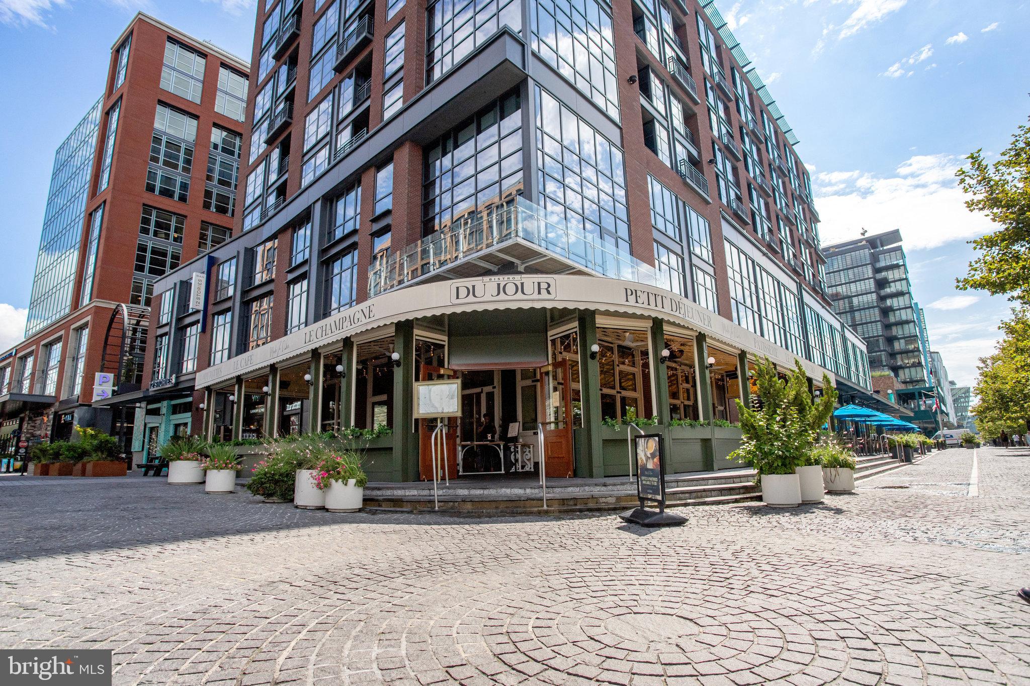 1332 Half St SW #1332