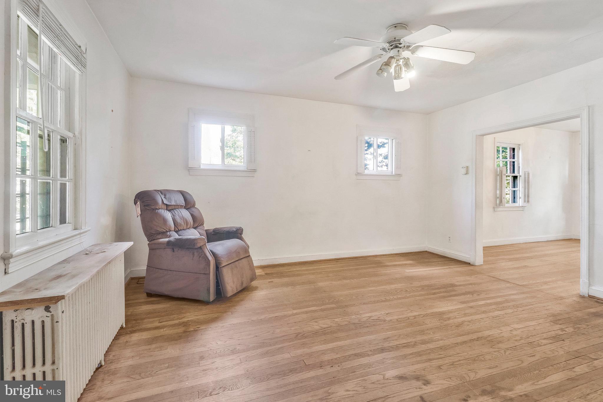 821 Taylor St NE