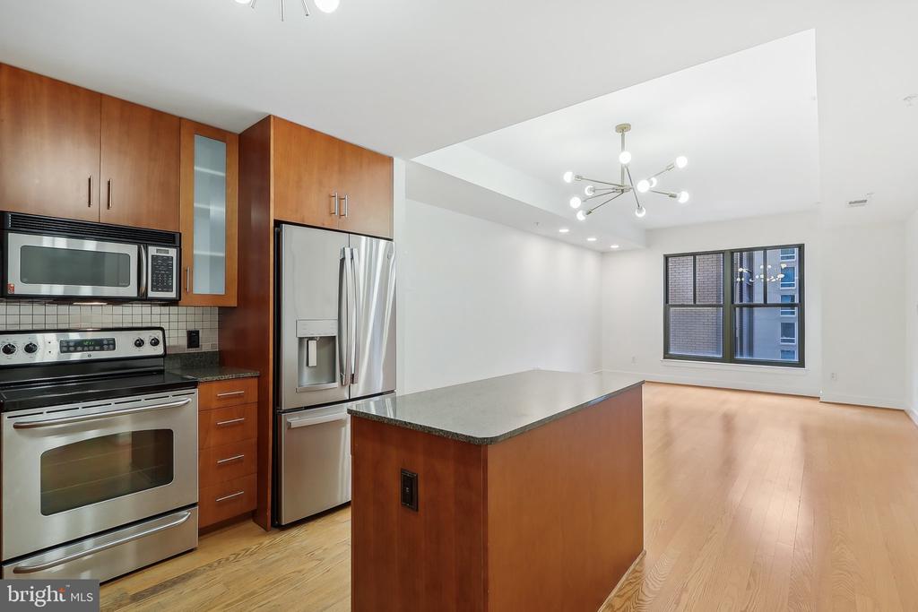 910 M St NW #525
