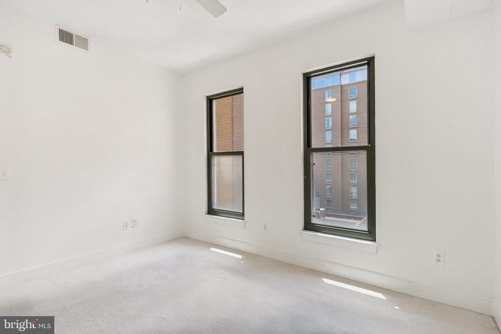 910 M St NW #525