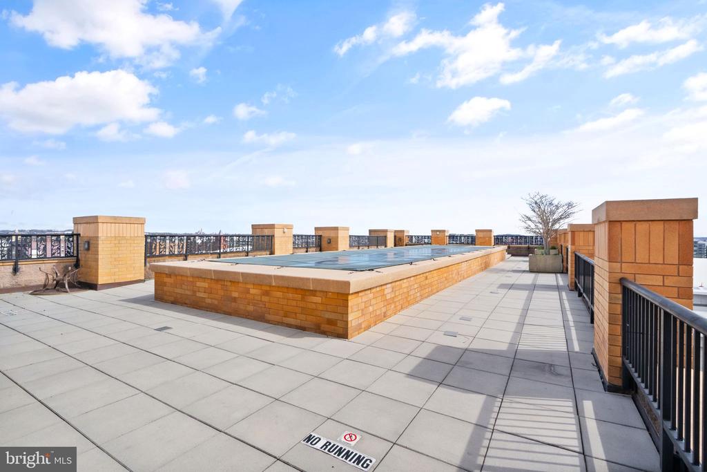 910 M St NW #525