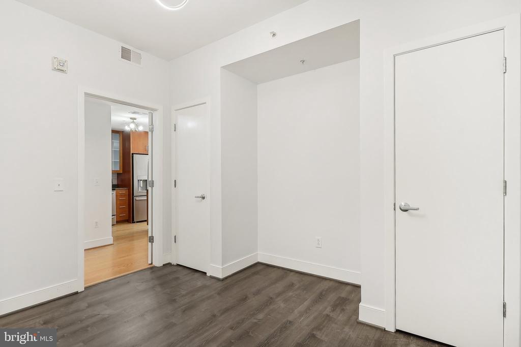 910 M St NW #525
