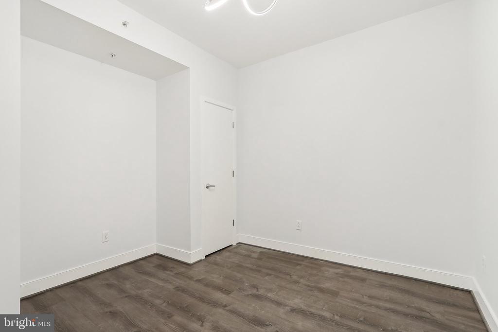 910 M St NW #525