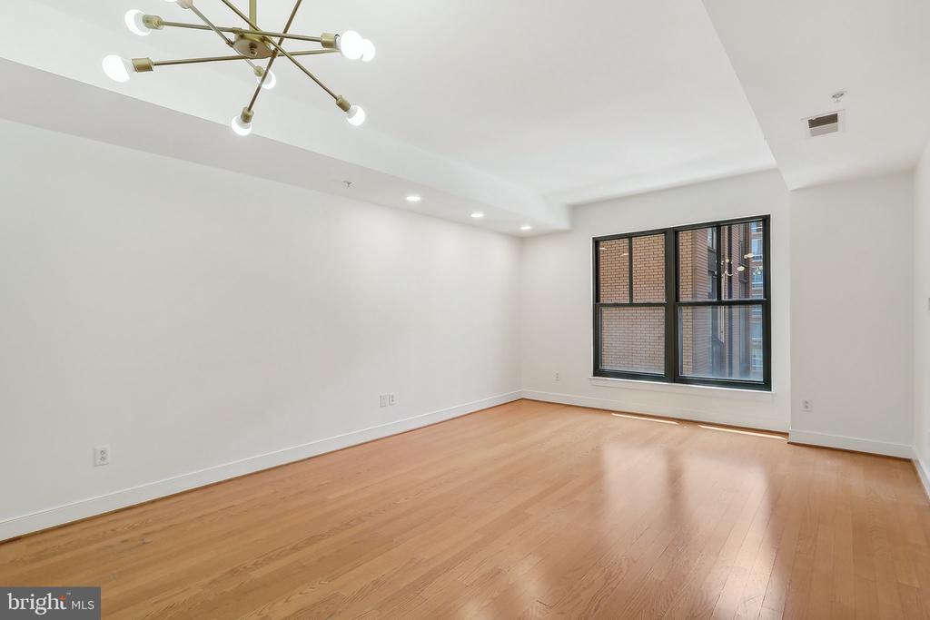 910 M St NW #525