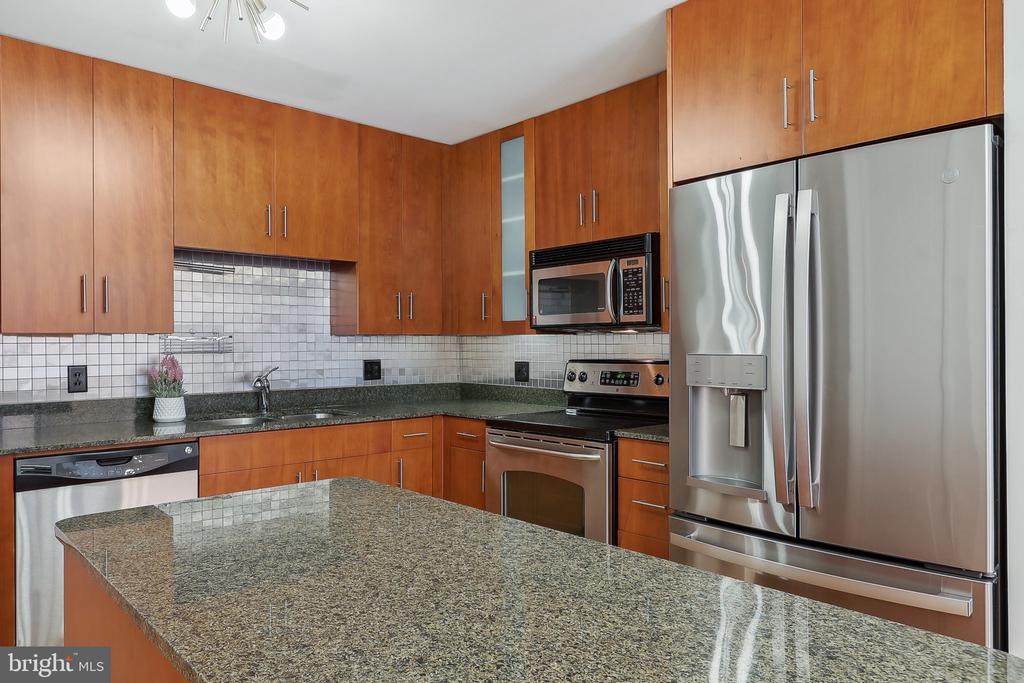 910 M St NW #525