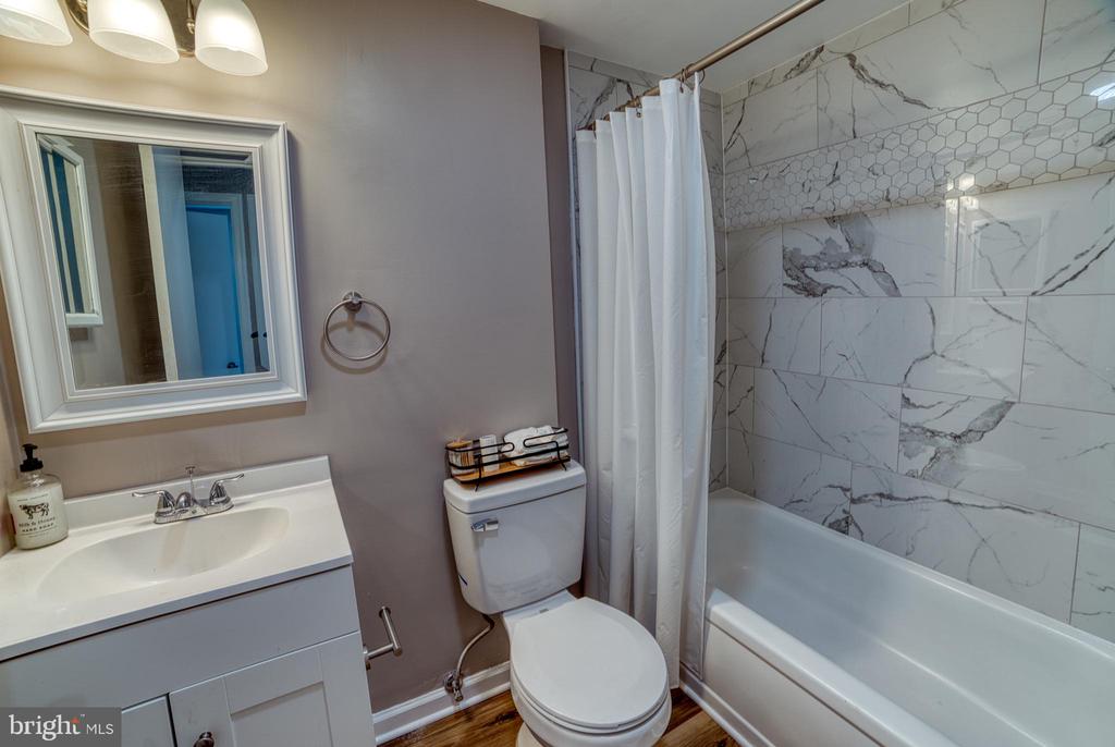 1495 Newton St NW #303