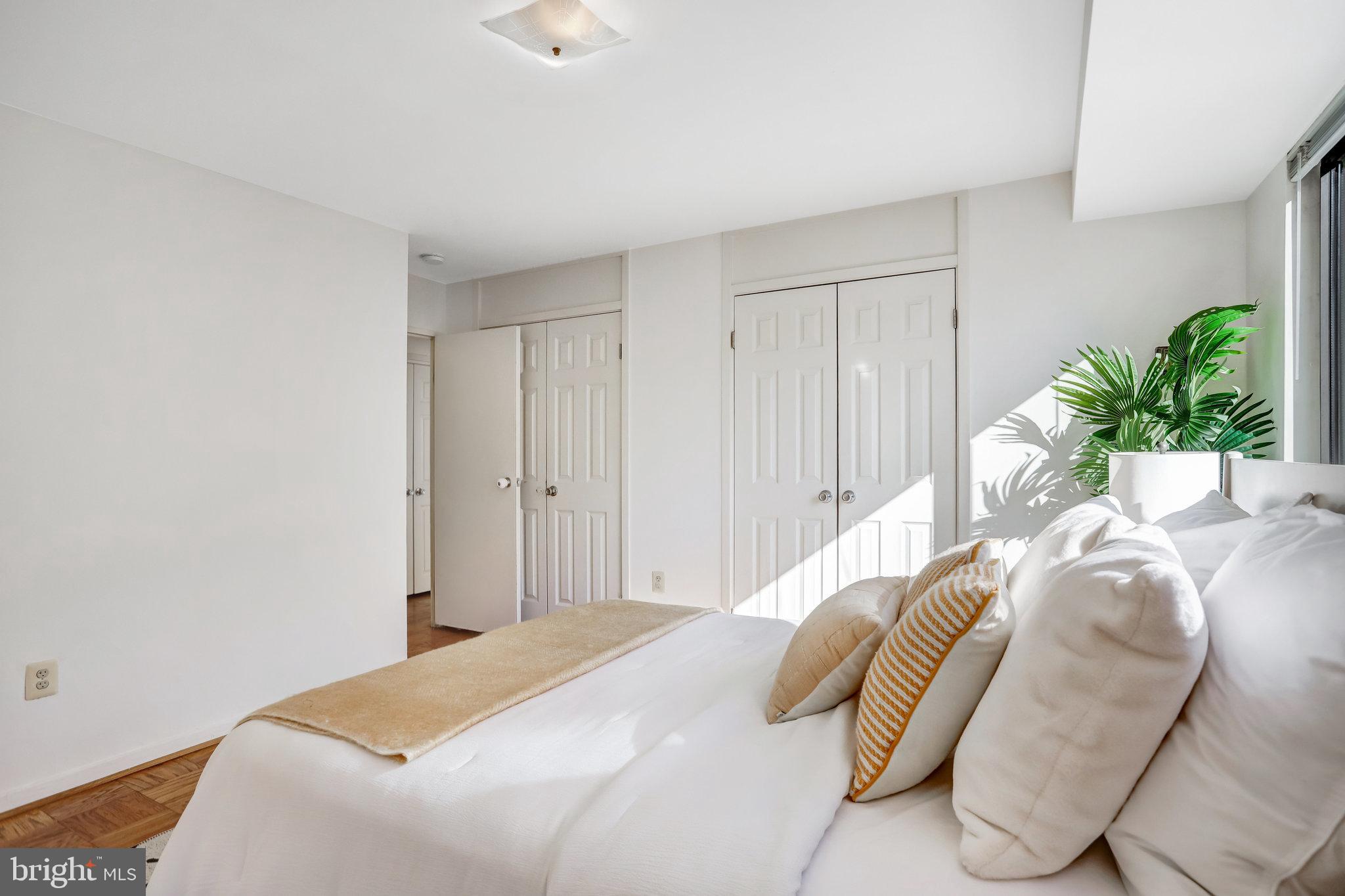 5410 Connecticut Ave NW #512