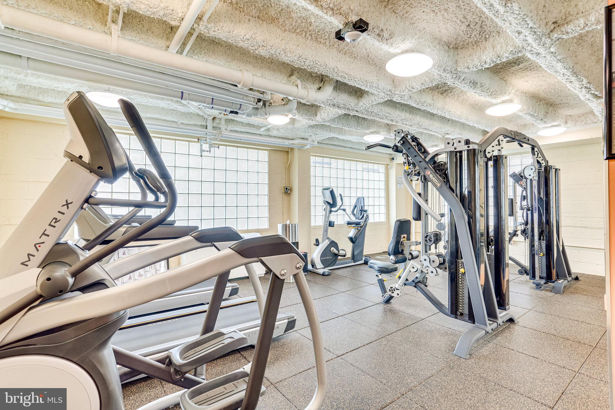 5410 Connecticut Ave NW #512