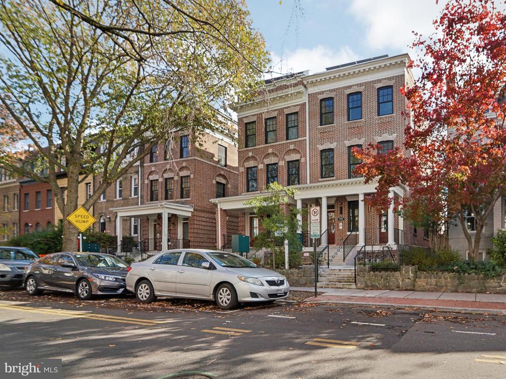 1748 Lanier Pl NW #1