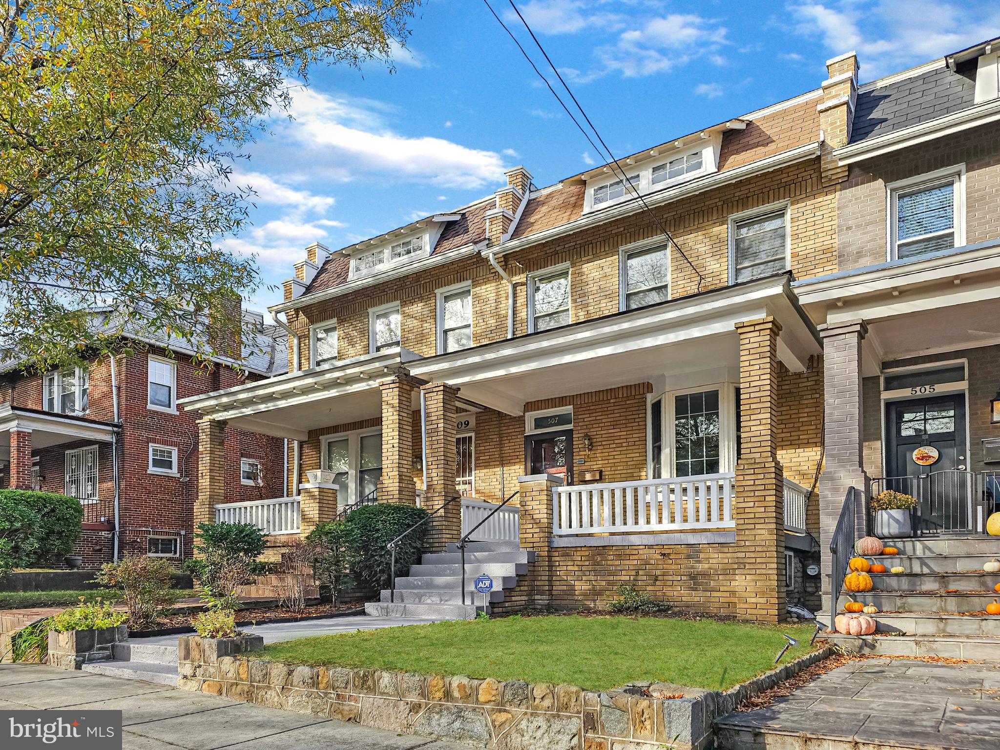 507 Nicholson St NW