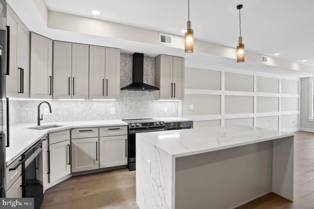 619 1/2 NEWTON PL NW #2