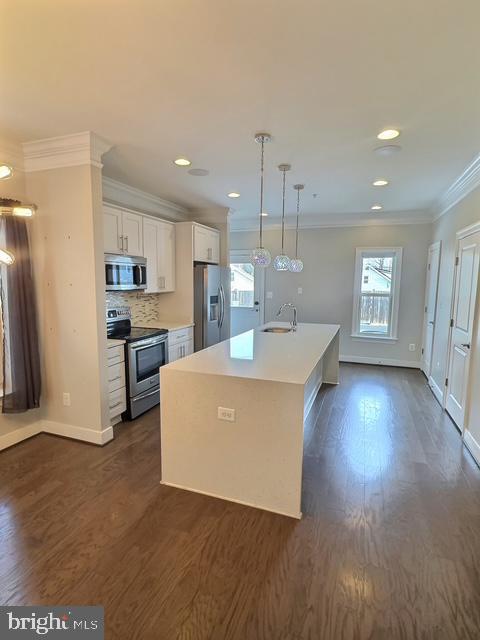 2179 HALF MOON PL NE