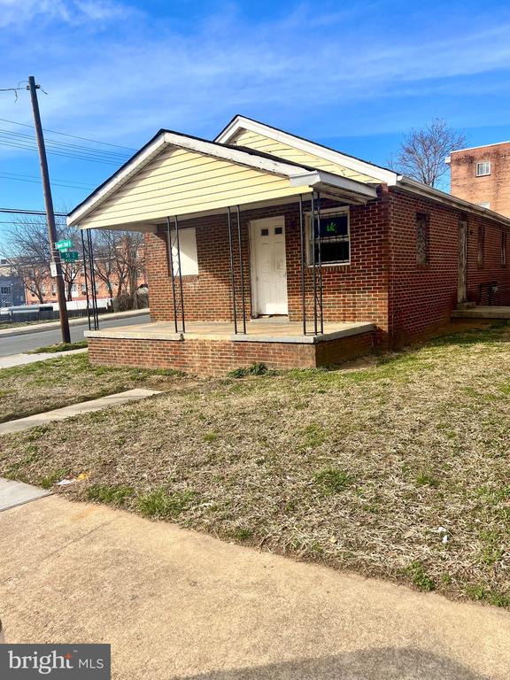 5100 Queens Stroll Pl SE