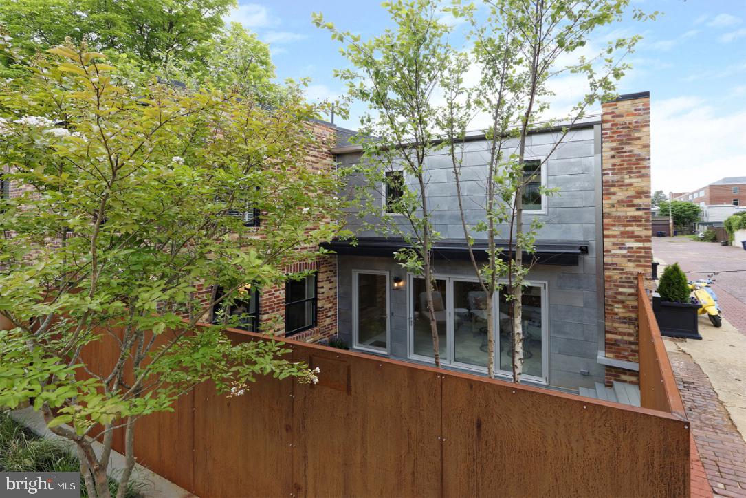 322 ADOLF CLUSS CT SE #N