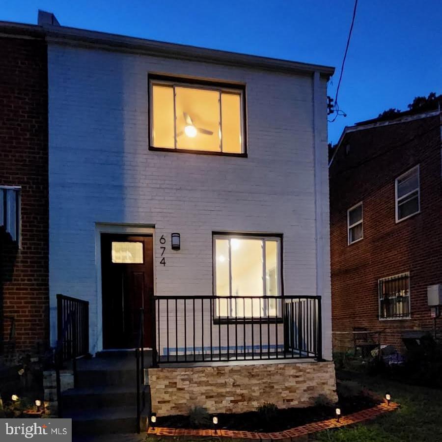 674 Brandywine St SE