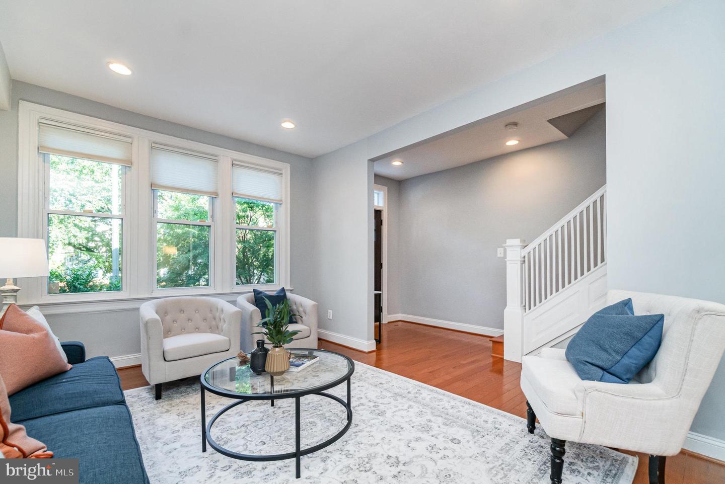 1933 Lincoln Rd NE