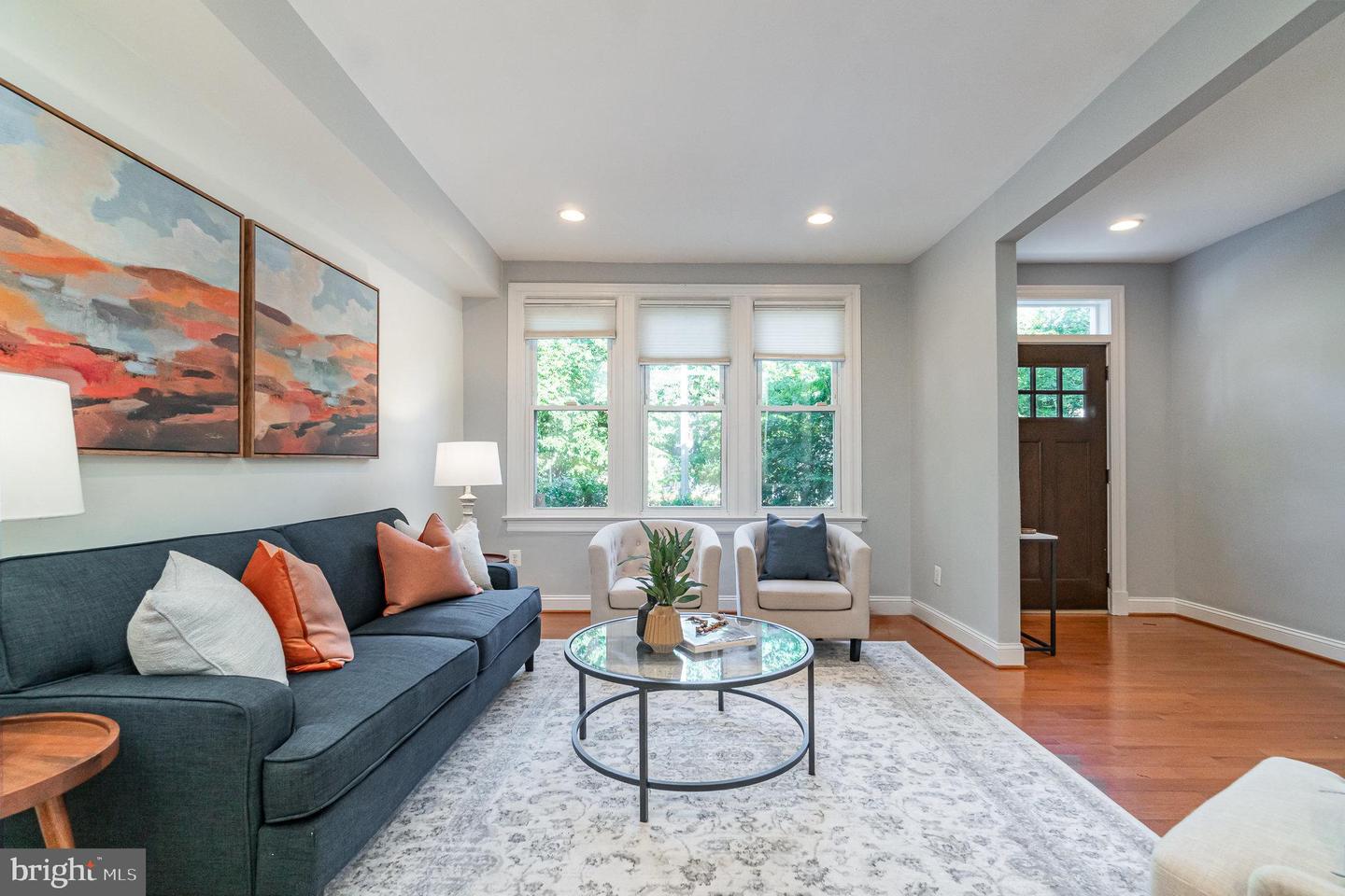 1933 Lincoln Rd NE