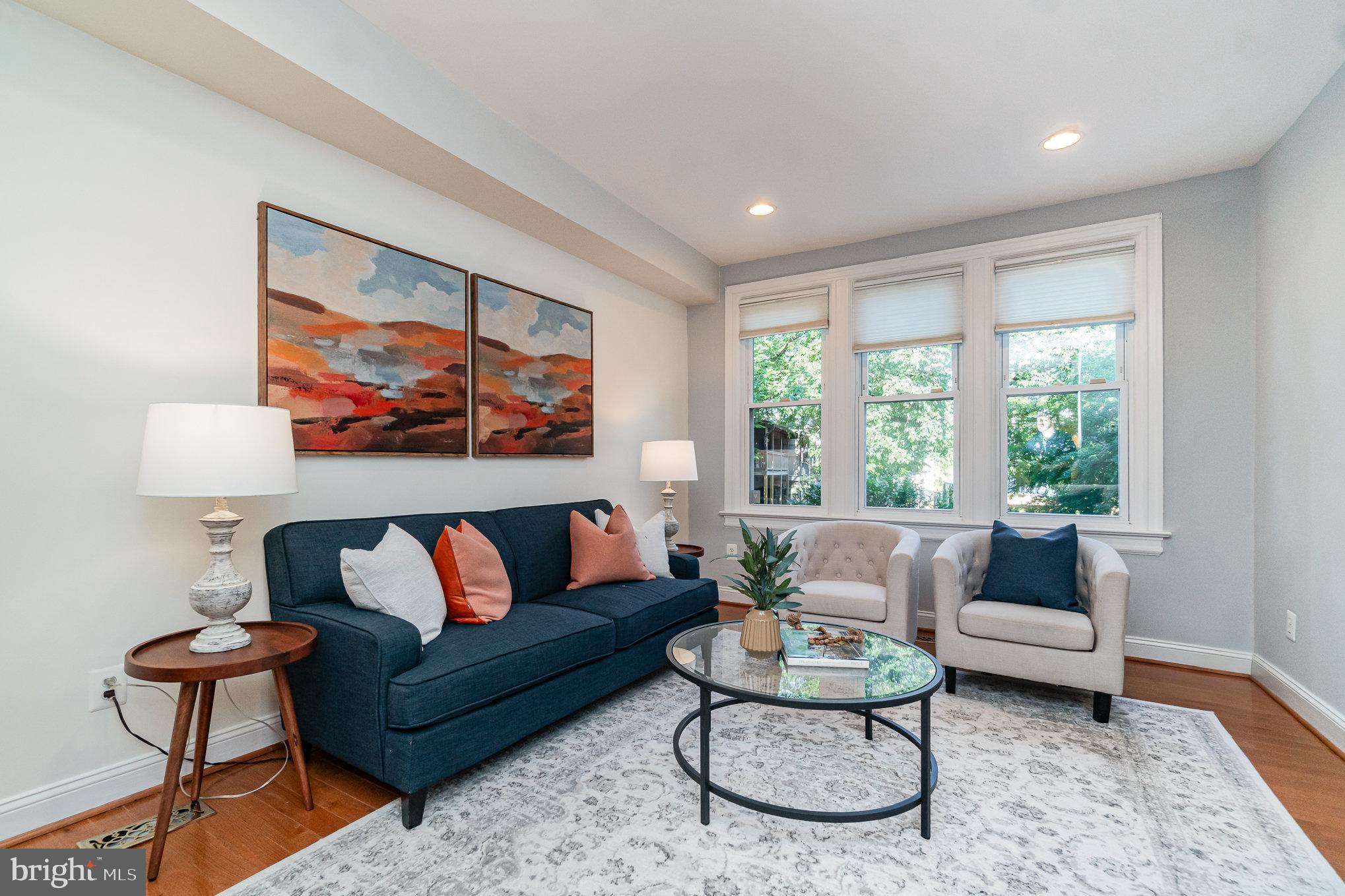 1933 Lincoln Rd NE