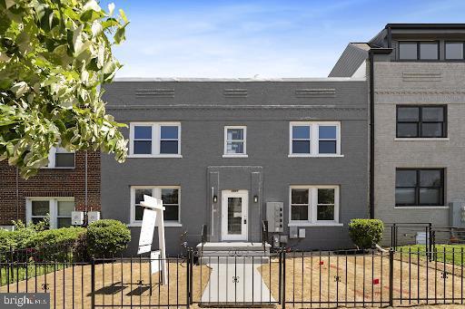 1635 Montello Ave NE