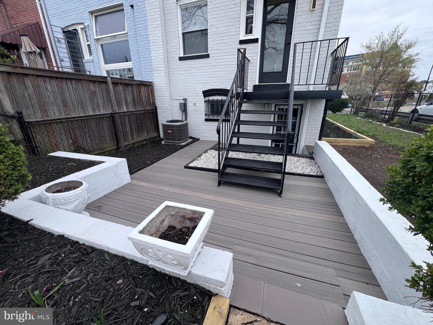 1539 K St SE