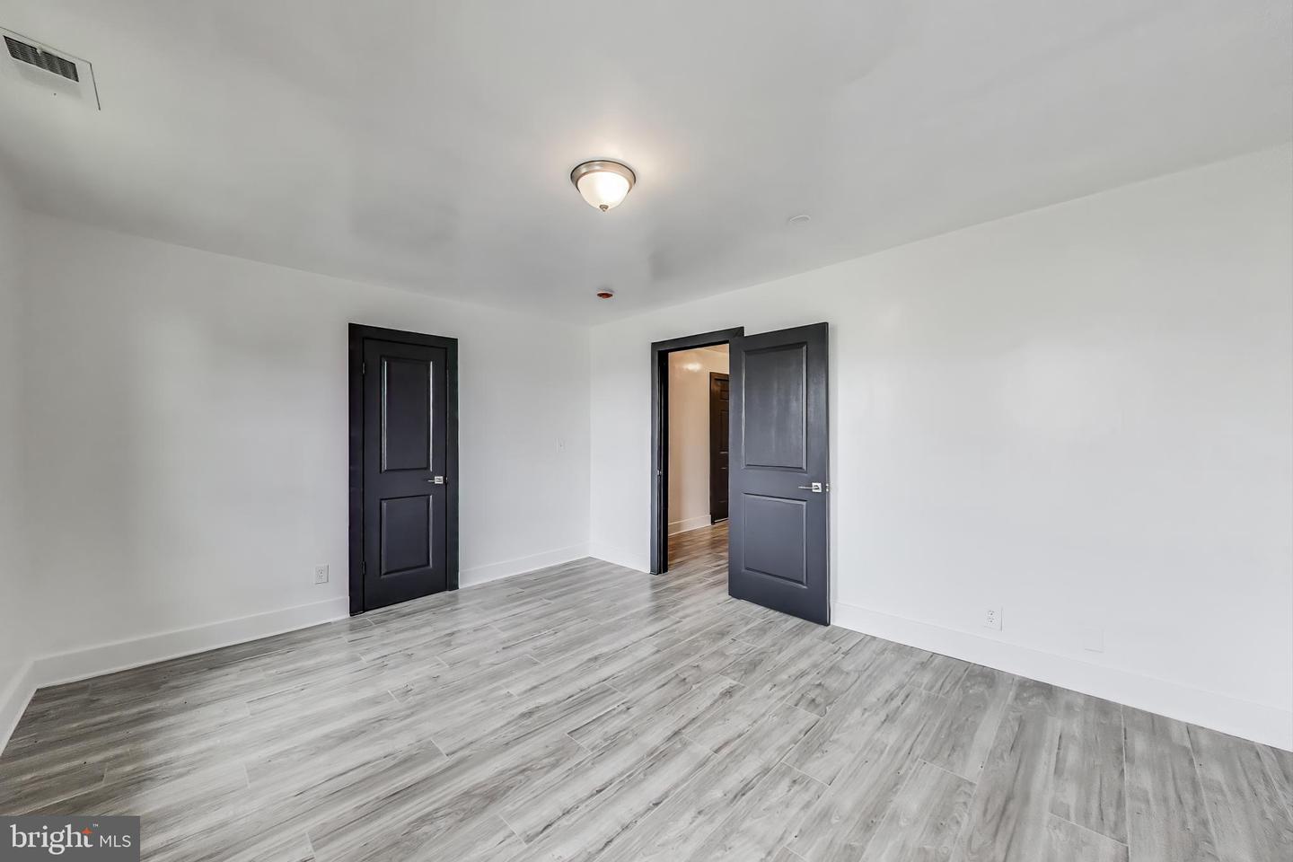 3918 10TH ST NE #3
