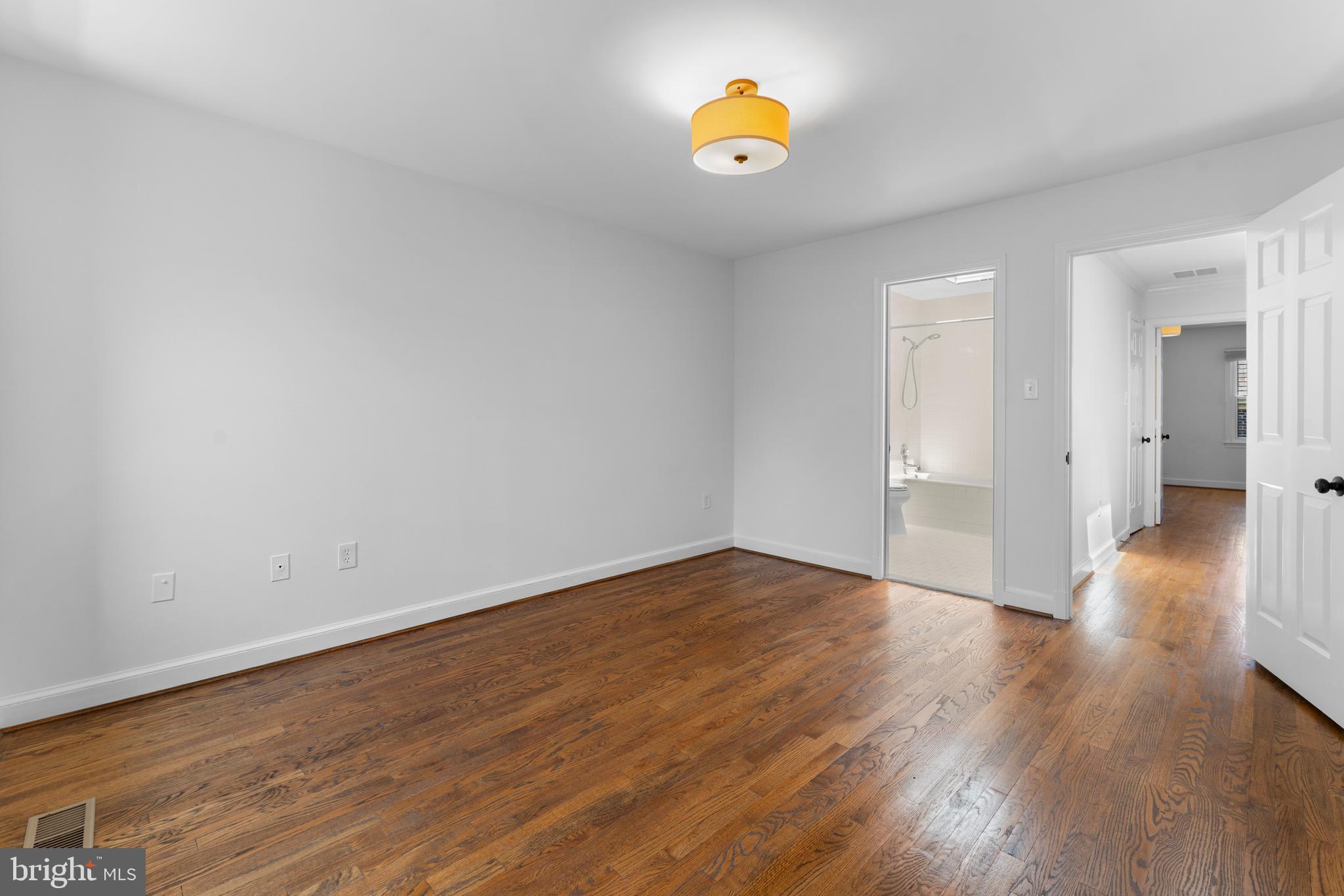 5310 Connecticut Ave NW #4