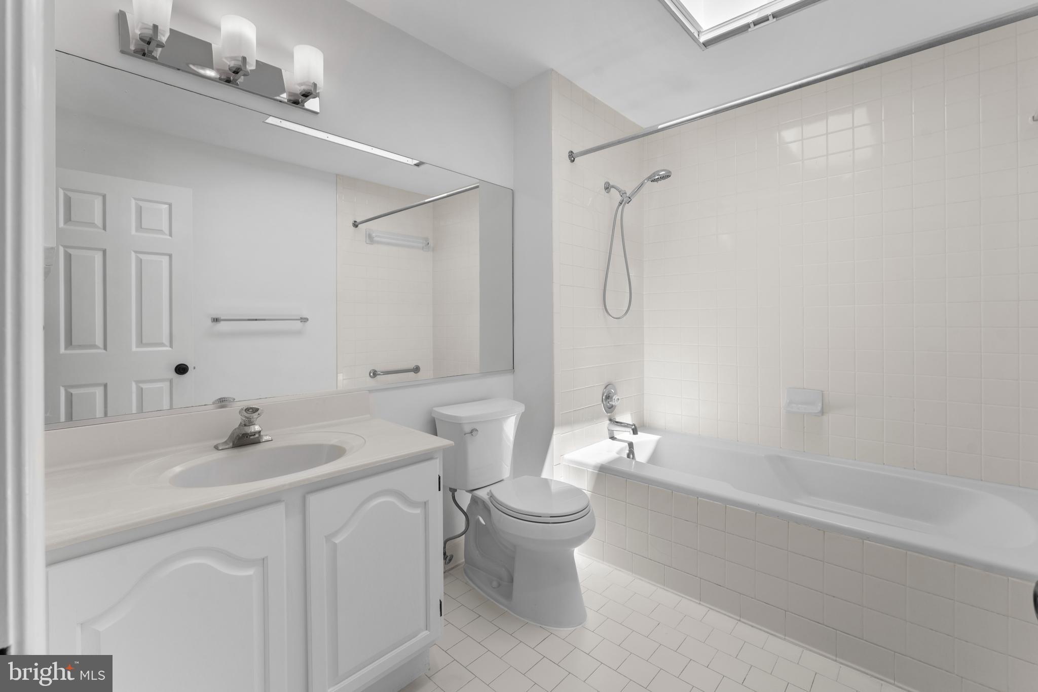 5310 Connecticut Ave NW #4