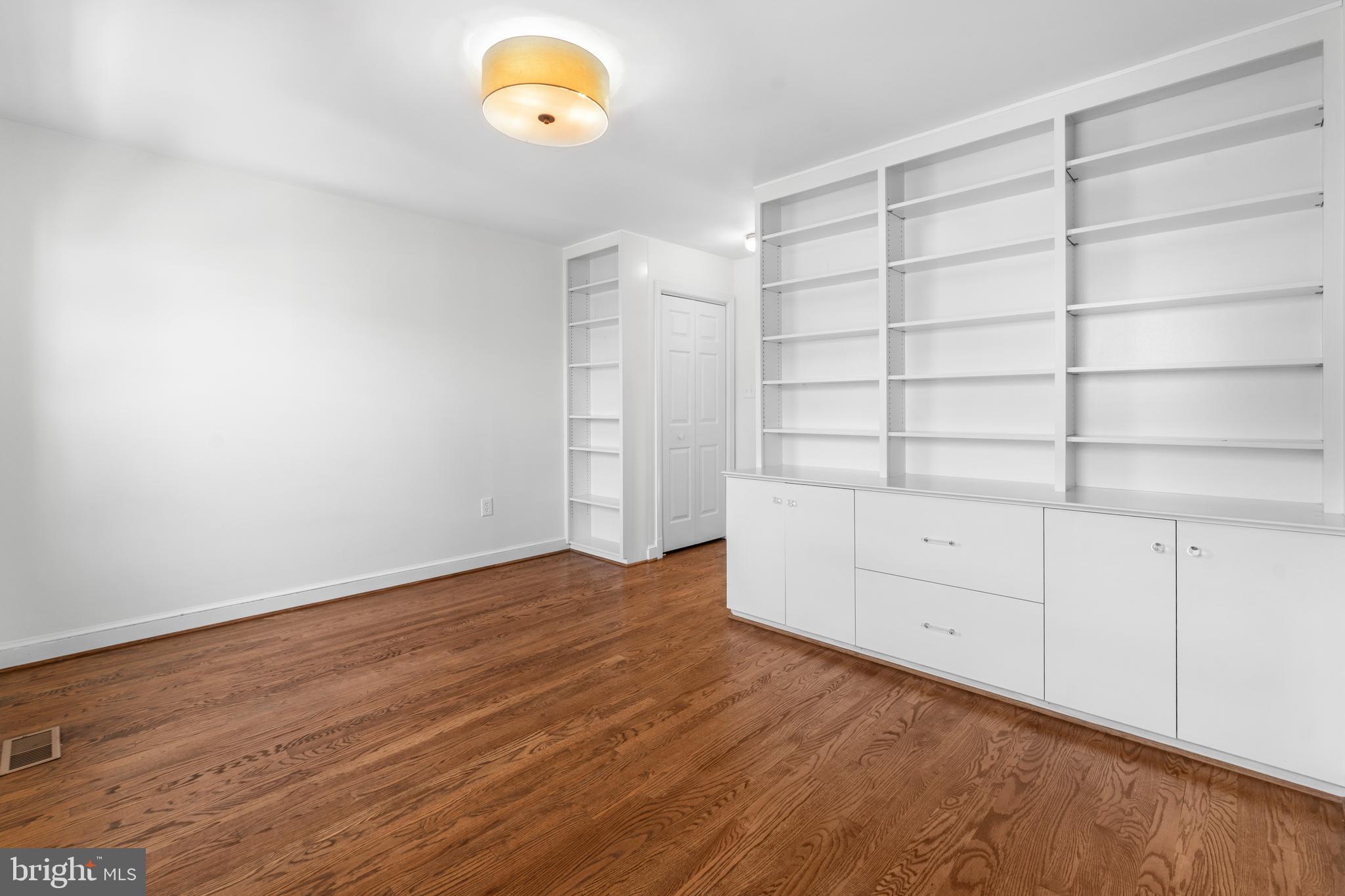 5310 Connecticut Ave NW #4